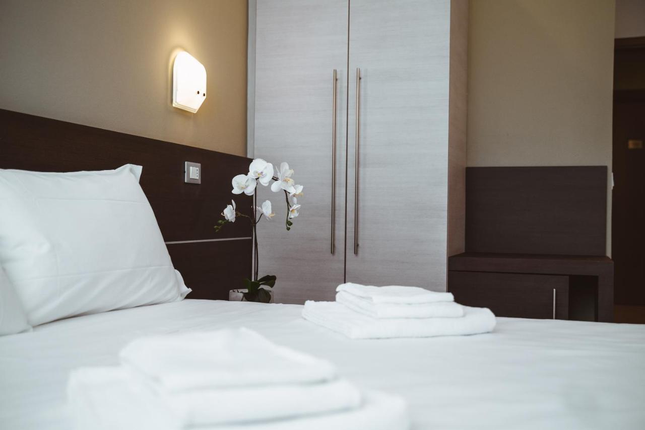 Albergo Commercio Пальманова Экстерьер фото